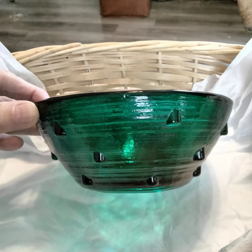 Lenko Handmade Emerald Green Glass Bowl - Picture 2 of 5